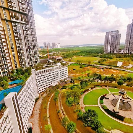 Legoland-Happy Wonder Suite,Elysia-8Pax,100Mbs Nusajaya  Kültér fotó